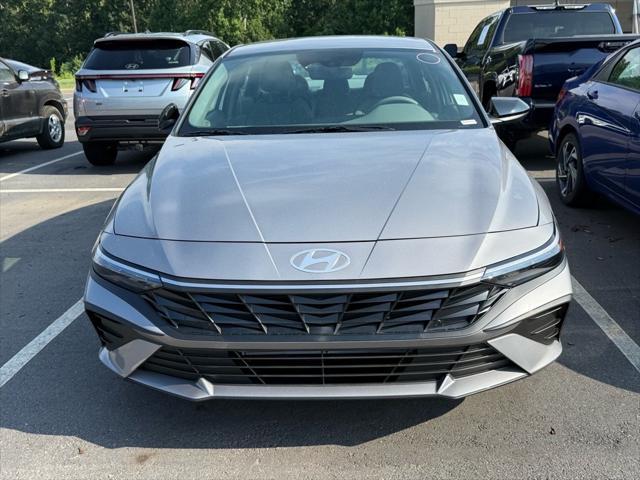 new 2025 Hyundai Elantra car, priced at $24,326