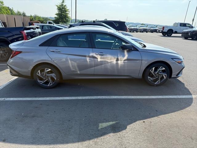 new 2025 Hyundai Elantra car, priced at $24,326