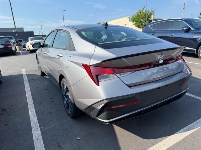 new 2025 Hyundai Elantra car, priced at $24,326