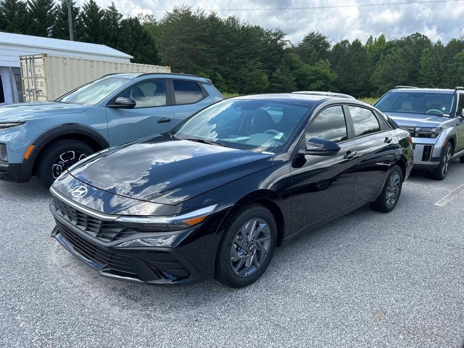 new 2024 Hyundai Elantra car, priced at $21,543