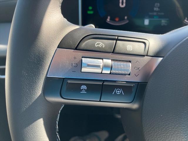 new 2025 Hyundai Sonata Hybrid car, priced at $32,303