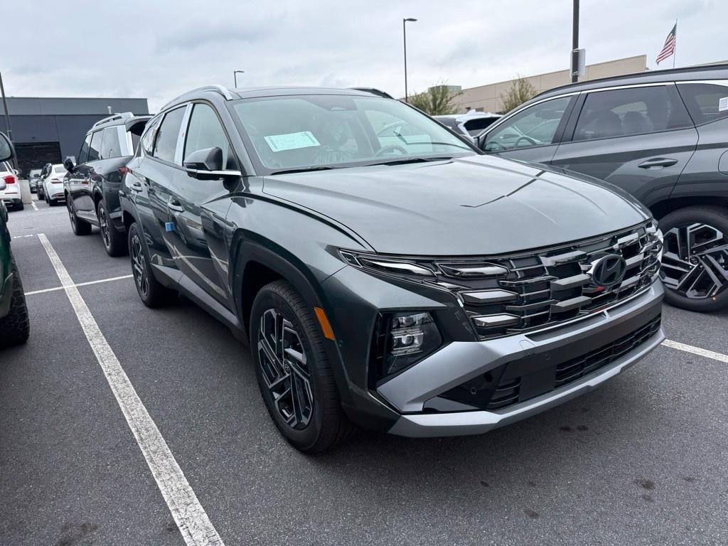 new 2025 Hyundai TUCSON Hybrid car, priced at $42,829