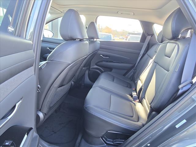 new 2025 Hyundai TUCSON Hybrid car, priced at $42,829