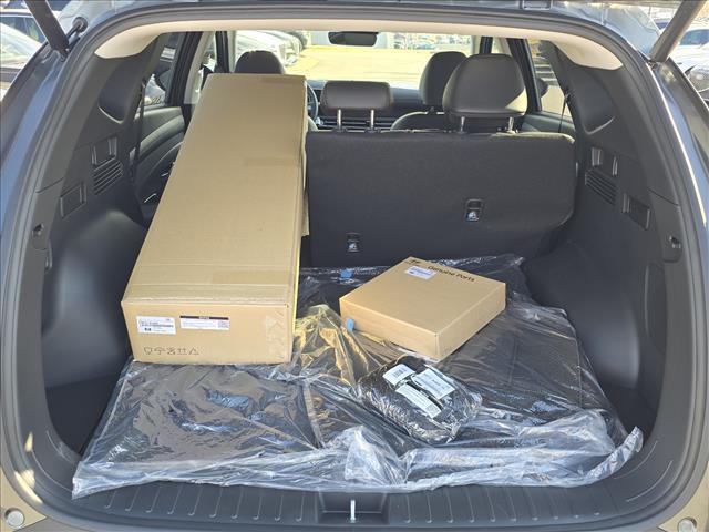 new 2025 Hyundai TUCSON Hybrid car, priced at $42,829