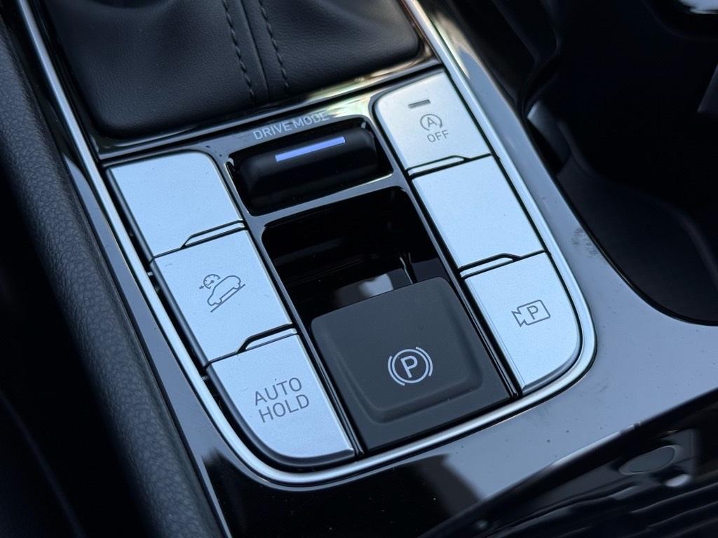 new 2025 Hyundai Tucson car, priced at $34,009