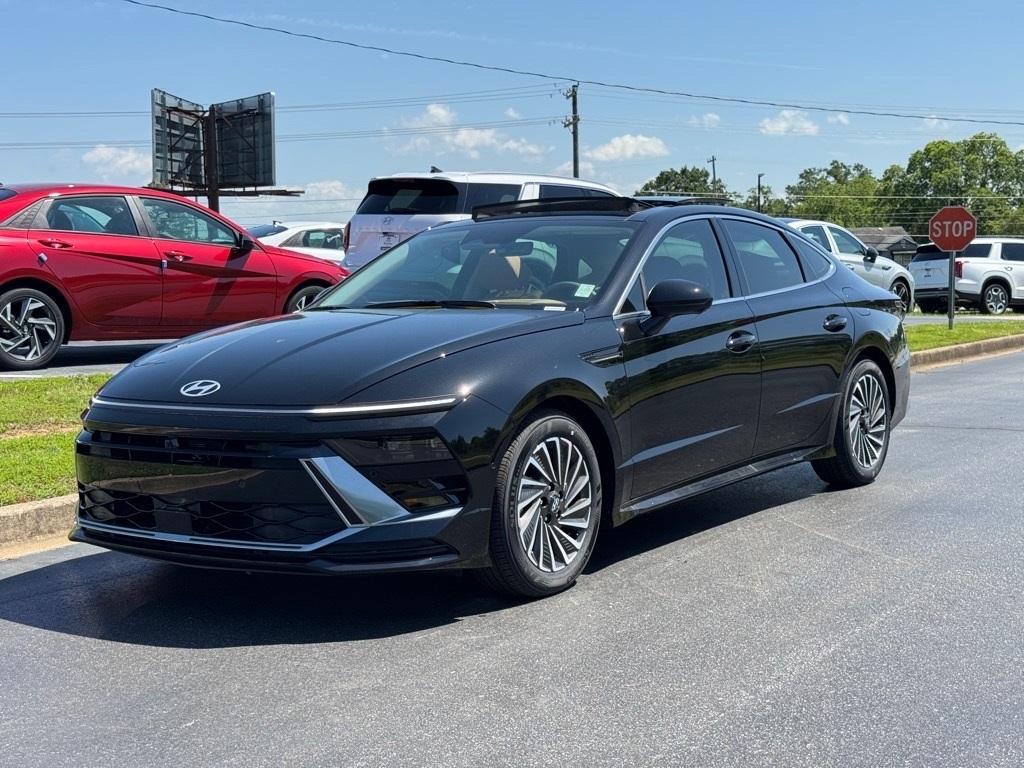 new 2025 Hyundai Sonata Hybrid car, priced at $38,514