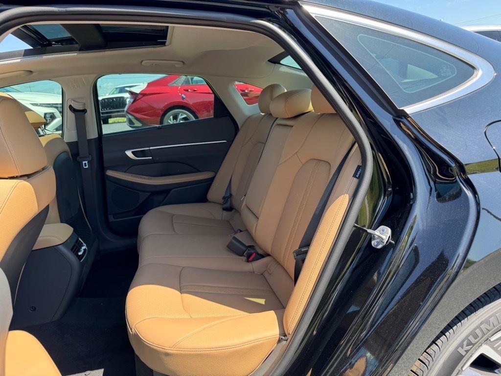 new 2025 Hyundai Sonata Hybrid car, priced at $38,514