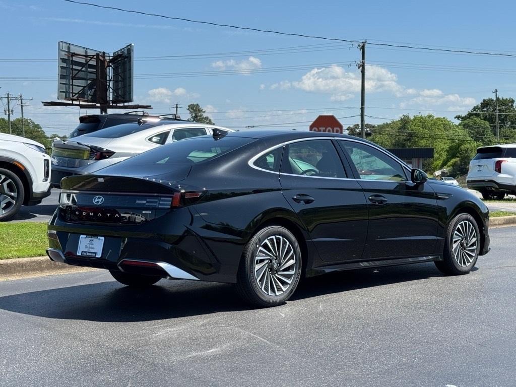 new 2025 Hyundai Sonata Hybrid car, priced at $38,514