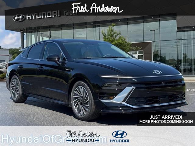 new 2025 Hyundai Sonata Hybrid car, priced at $38,514