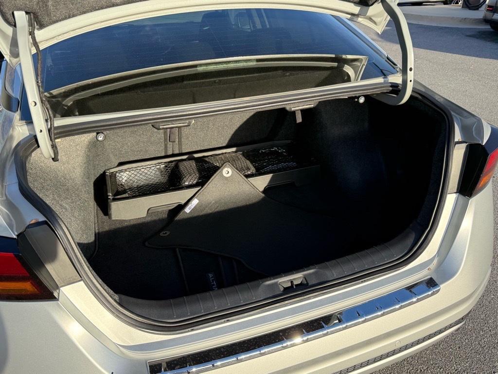 used 2022 Nissan Altima car, priced at $20,051