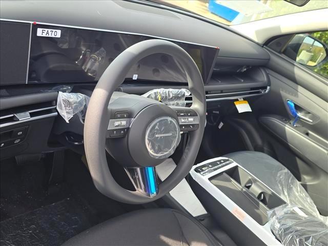 new 2026 Hyundai TUCSON Hybrid car, priced at $31,381