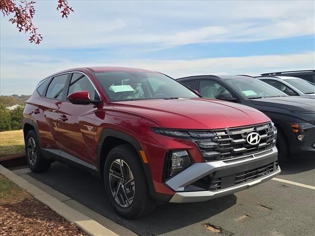 new 2026 Hyundai TUCSON Hybrid car, priced at $31,381