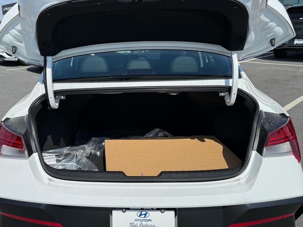 new 2025 Hyundai ELANTRA HEV car, priced at $31,316