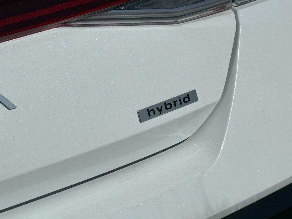 new 2025 Hyundai ELANTRA HEV car, priced at $31,316
