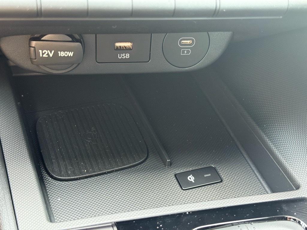 new 2025 Hyundai Elantra car, priced at $23,524
