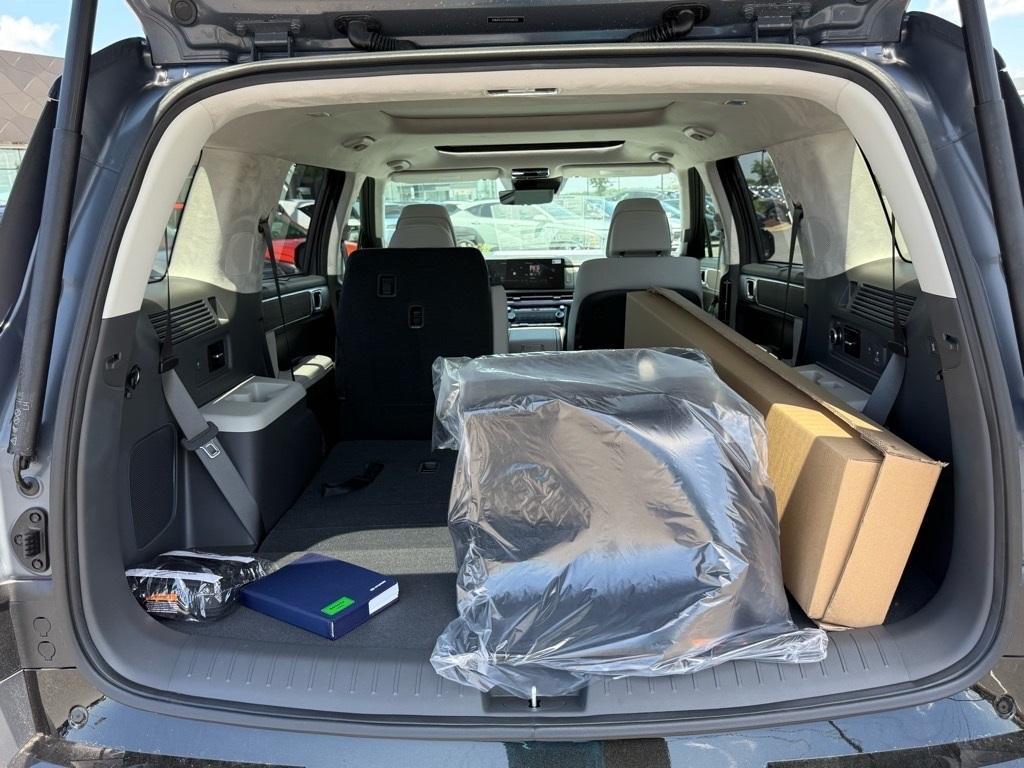 new 2025 Hyundai Santa Fe car, priced at $48,232