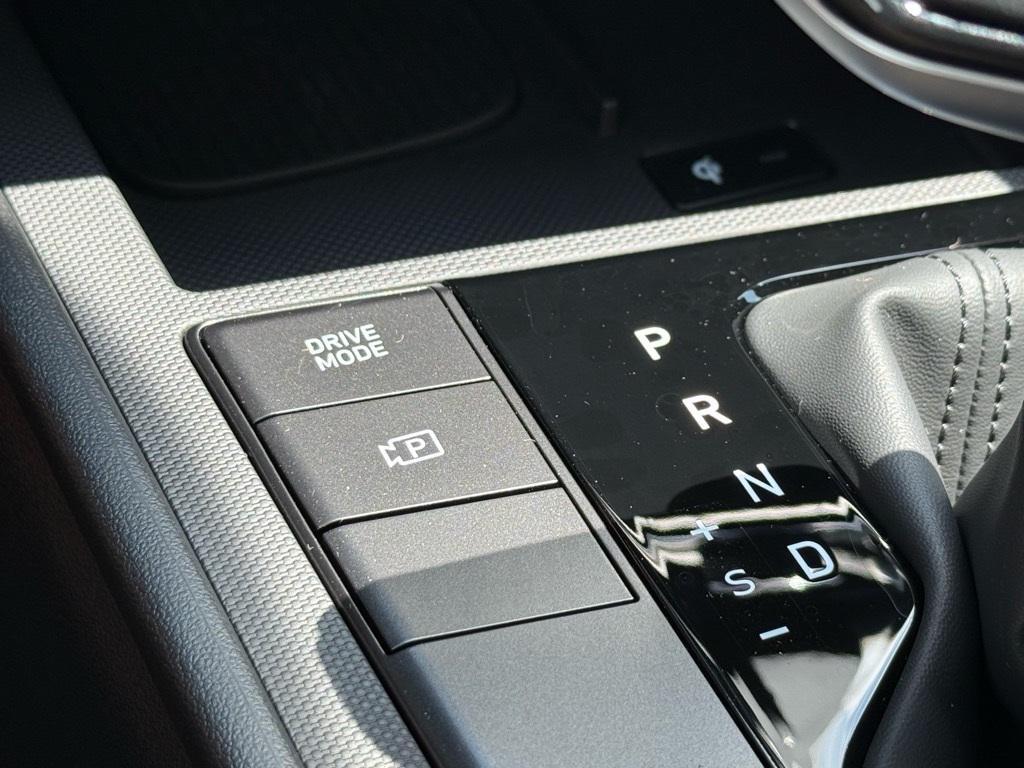 new 2025 Hyundai Elantra car, priced at $23,155