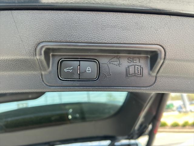 used 2022 Ford Explorer car, priced at $18,878