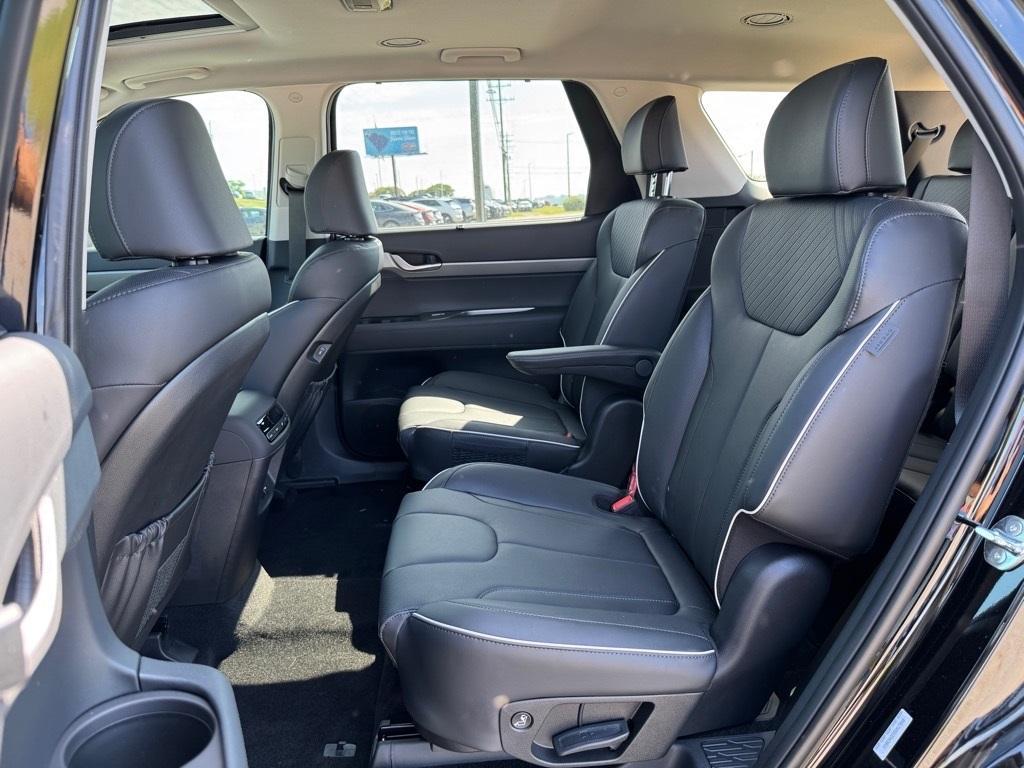 new 2025 Hyundai Palisade car, priced at $44,195