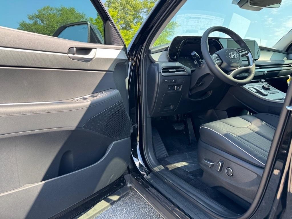 new 2025 Hyundai Palisade car, priced at $44,195