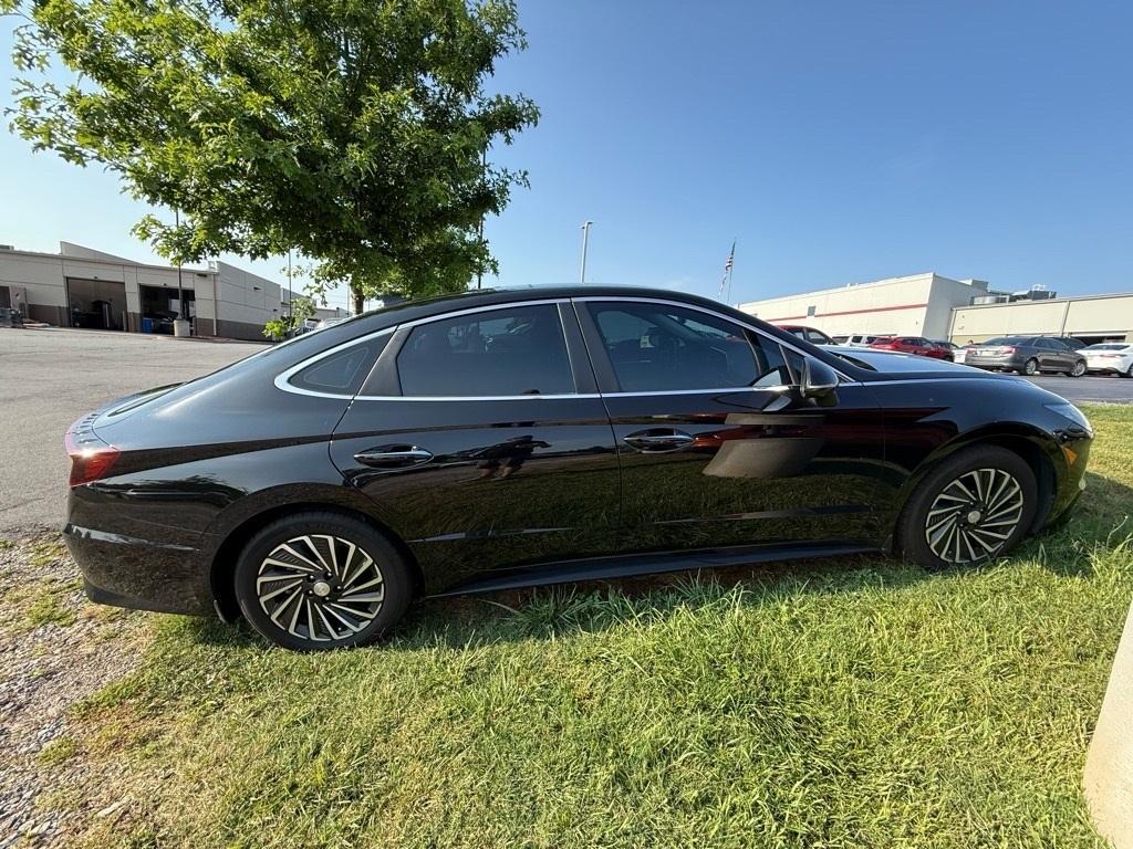 used 2023 Hyundai Sonata Hybrid car, priced at $27,153
