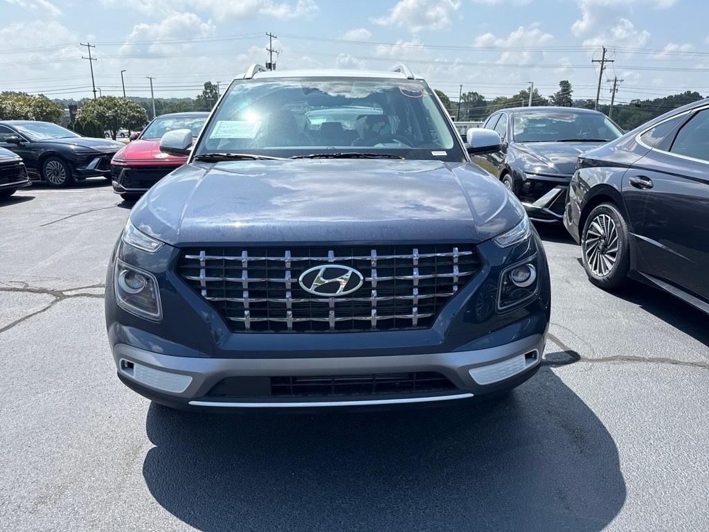 new 2025 Hyundai Venue car, priced at $25,029