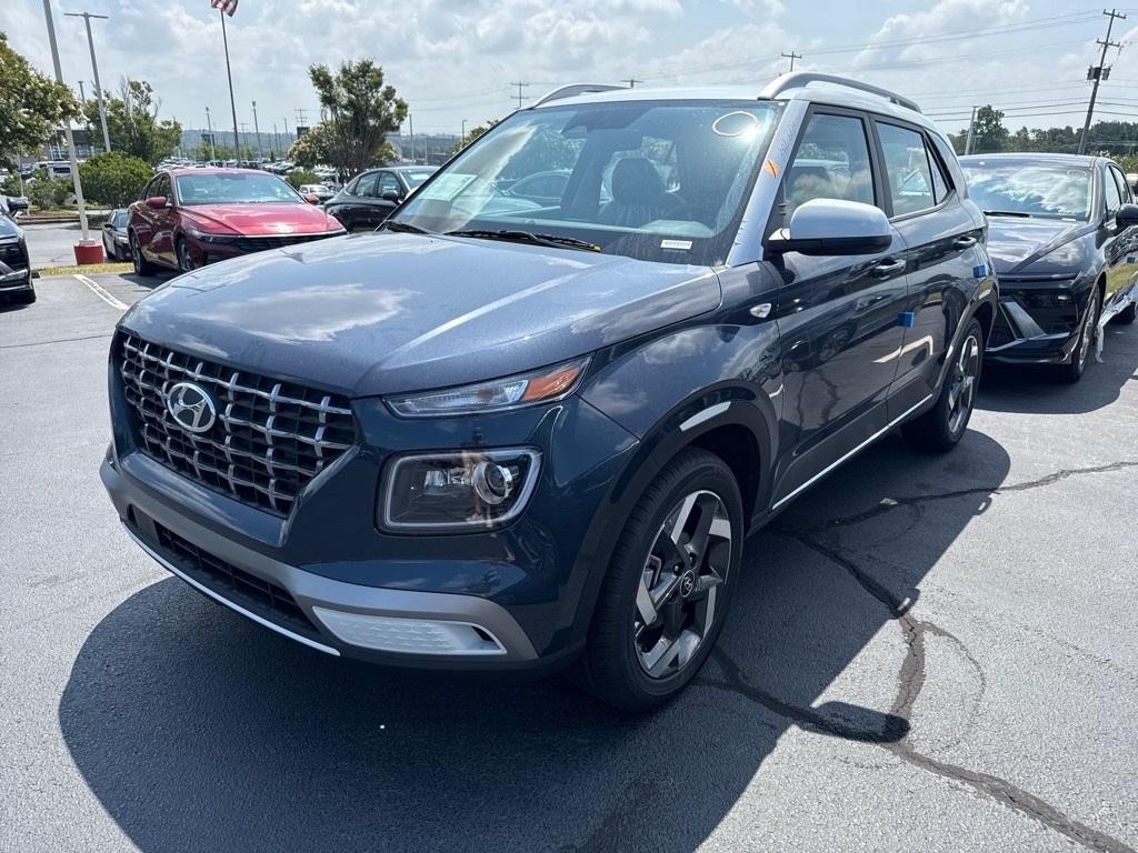 new 2025 Hyundai Venue car, priced at $25,029