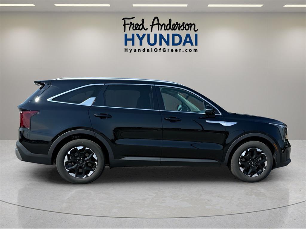 used 2024 Kia Sorento car, priced at $27,103