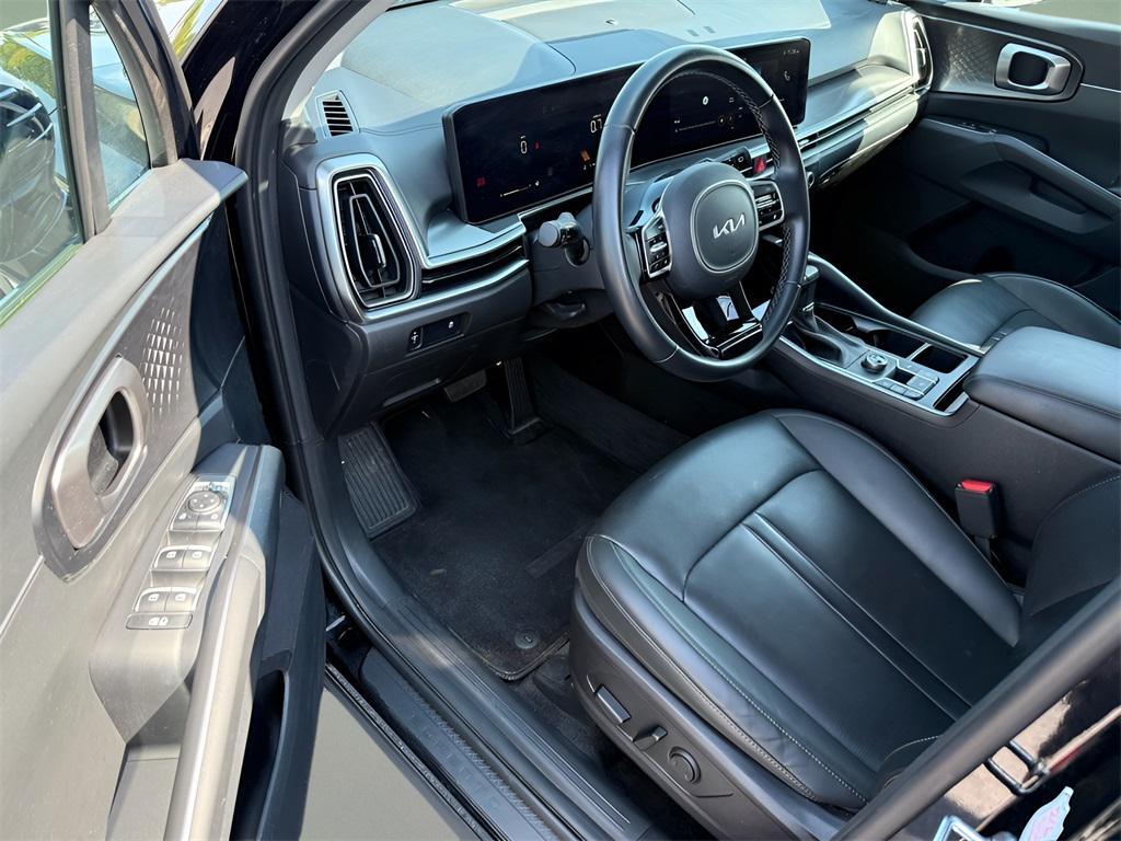used 2024 Kia Sorento car, priced at $27,103