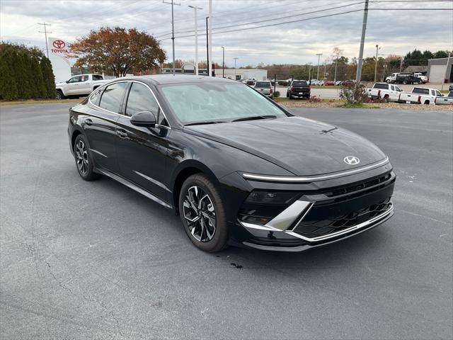 new 2024 Hyundai Sonata car, priced at $27,321