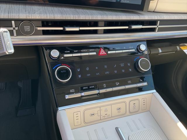 new 2025 Hyundai Santa Fe car, priced at $47,064