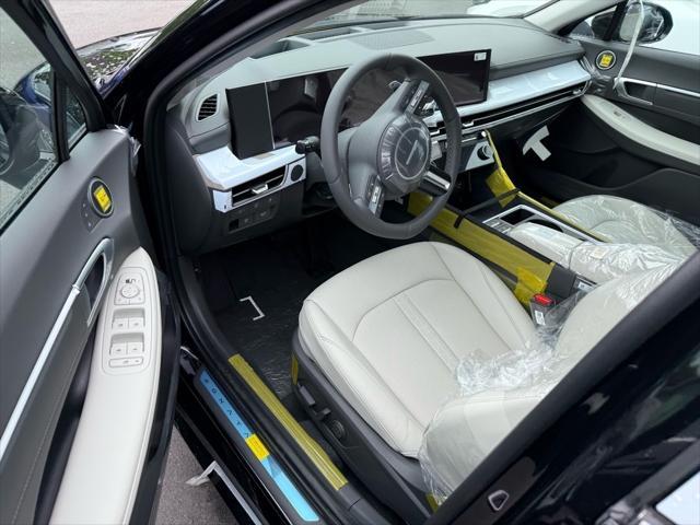 new 2025 Hyundai Sonata Hybrid car, priced at $38,567
