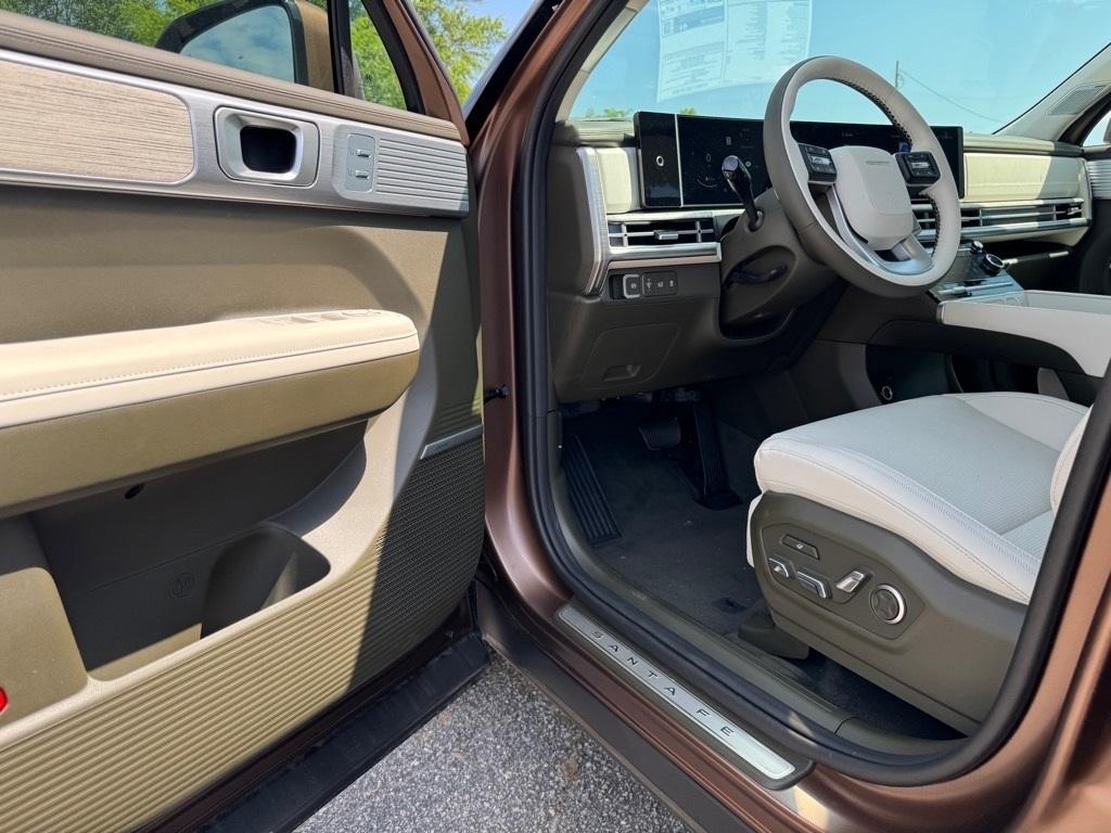 new 2025 Hyundai Santa Fe car, priced at $47,258