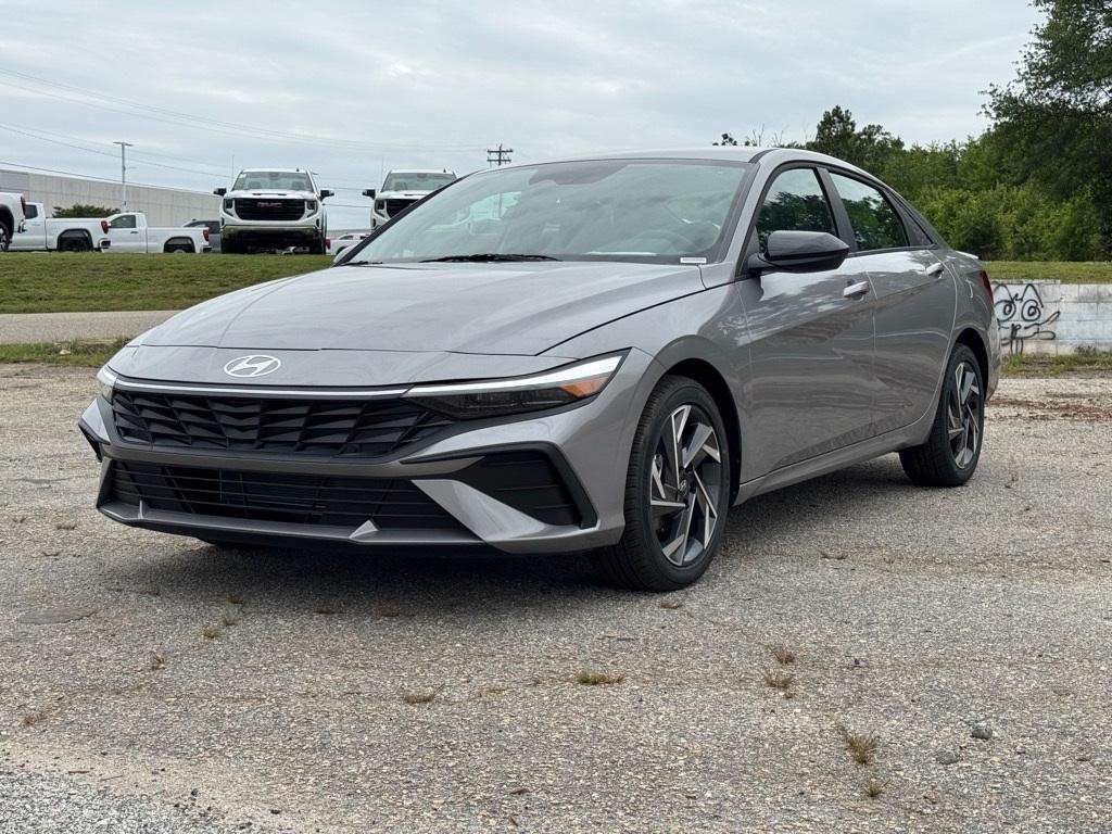 new 2025 Hyundai Elantra car, priced at $24,323