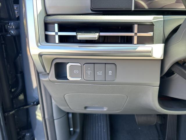 new 2025 Hyundai Santa Fe car, priced at $38,148
