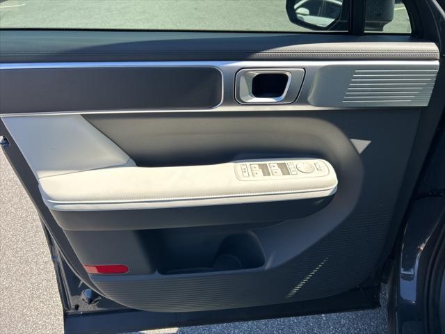 new 2025 Hyundai Santa Fe car, priced at $38,148
