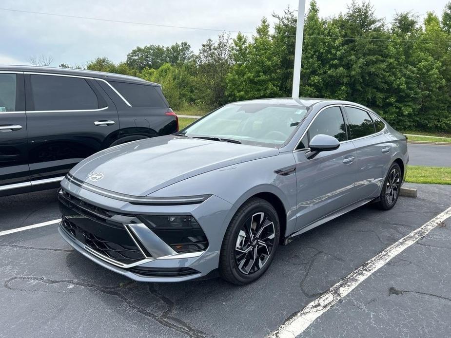 new 2024 Hyundai Sonata car, priced at $27,321