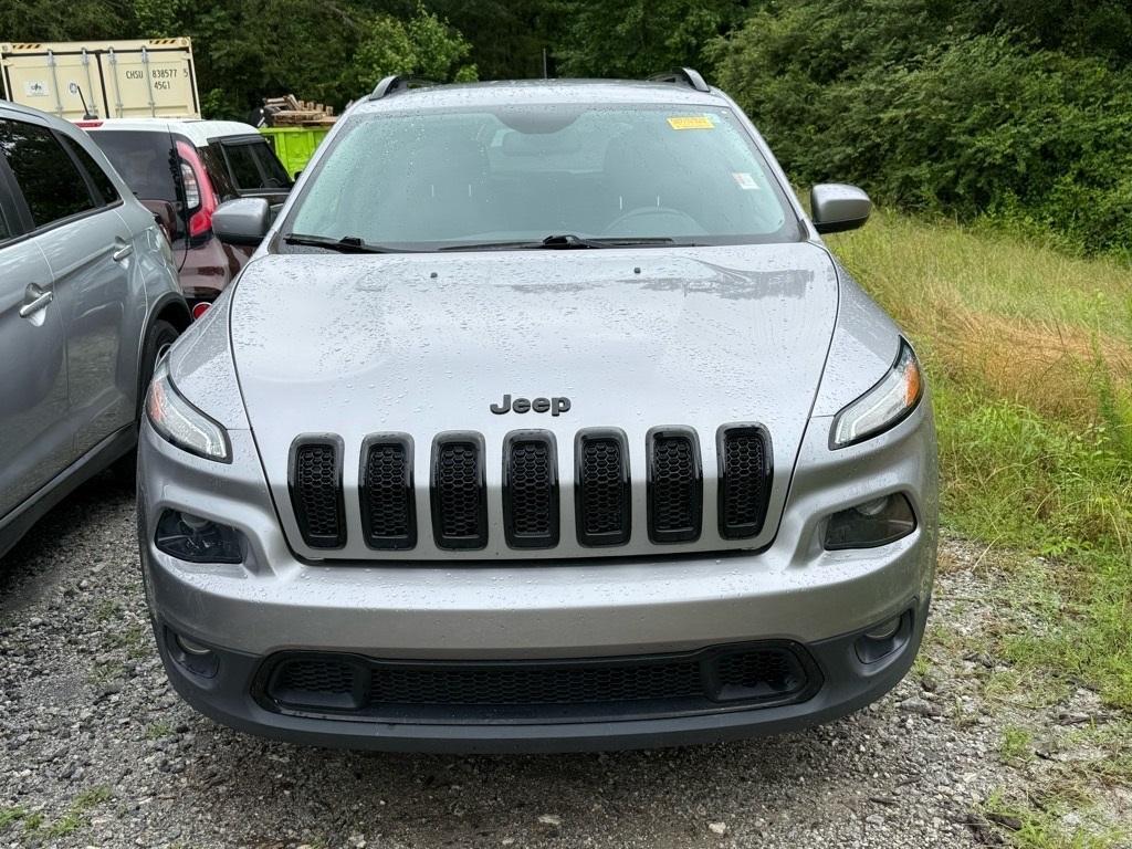 used 2018 Jeep Cherokee car, priced at $13,998