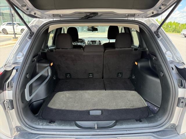 used 2018 Jeep Cherokee car, priced at $13,522