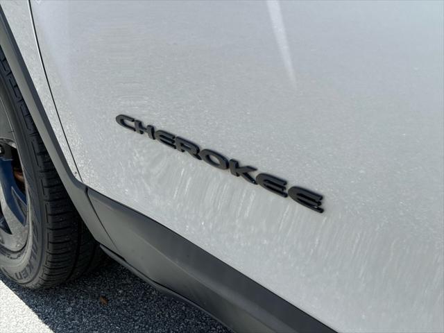 used 2018 Jeep Cherokee car, priced at $13,522