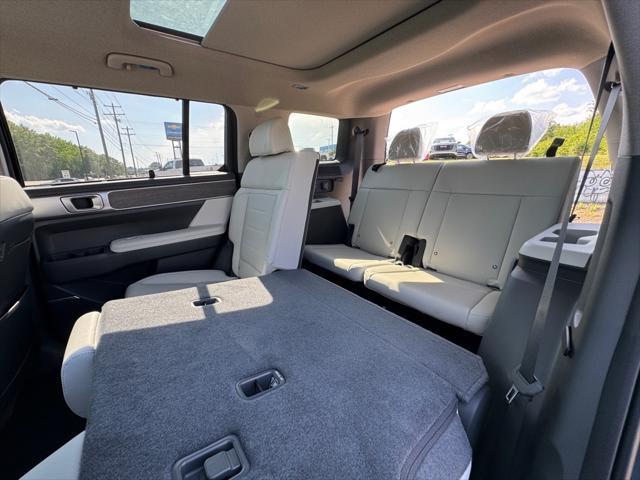 new 2025 Hyundai SANTA FE HEV car, priced at $45,842