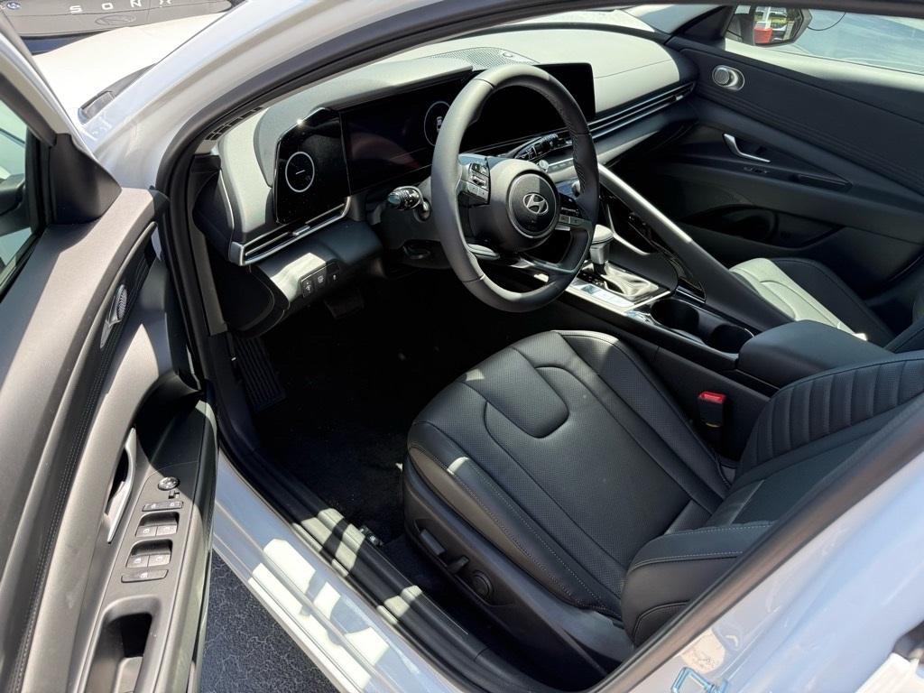 new 2025 Hyundai ELANTRA HEV car, priced at $31,311