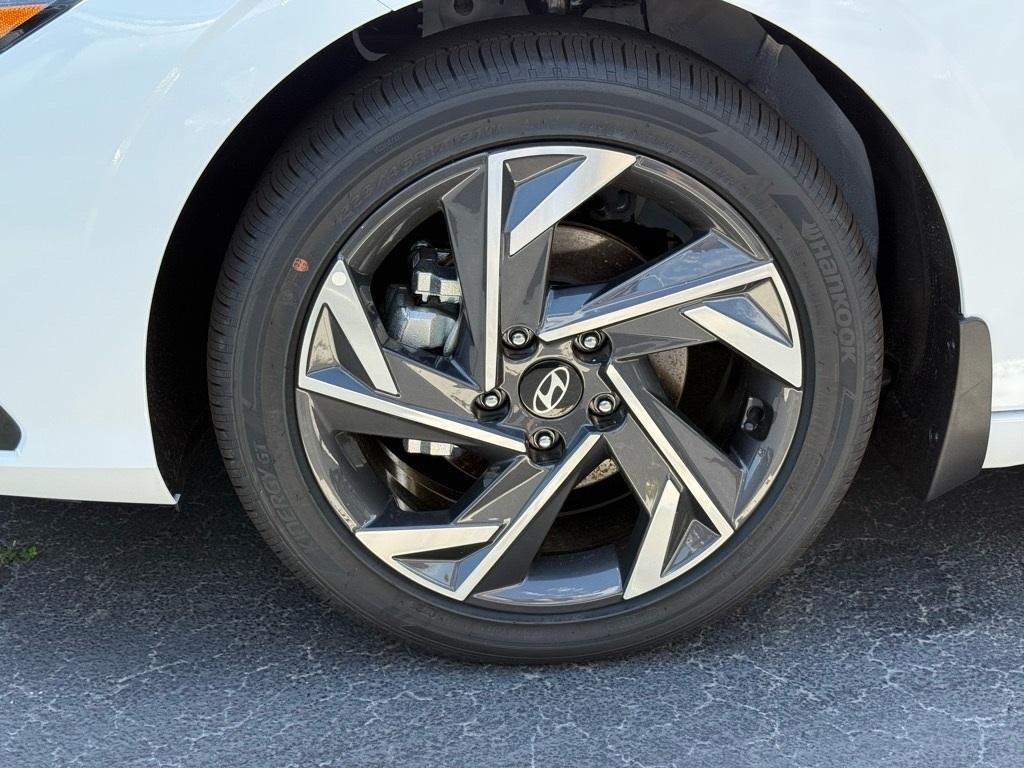 new 2025 Hyundai ELANTRA HEV car, priced at $31,311
