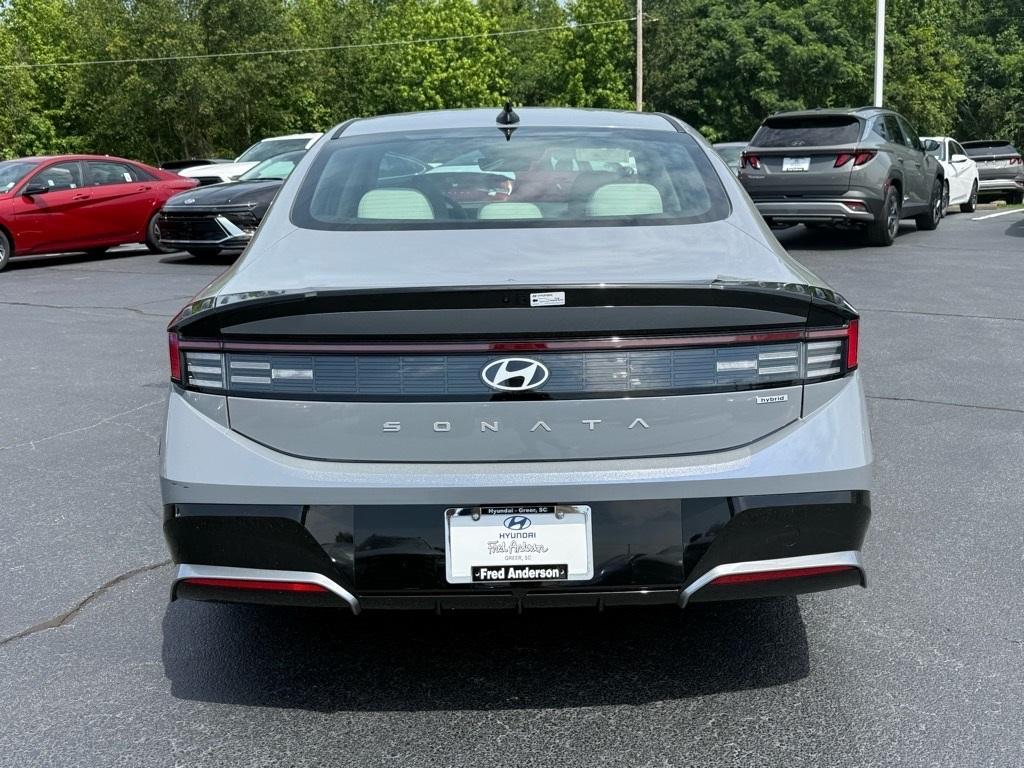 new 2025 Hyundai Sonata Hybrid car, priced at $32,282