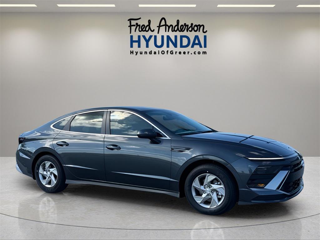 new 2025 Hyundai Sonata car, priced at $22,756