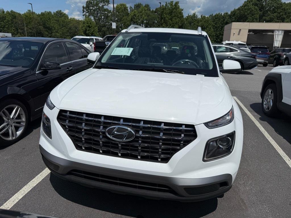 new 2025 Hyundai Venue car, priced at $23,055