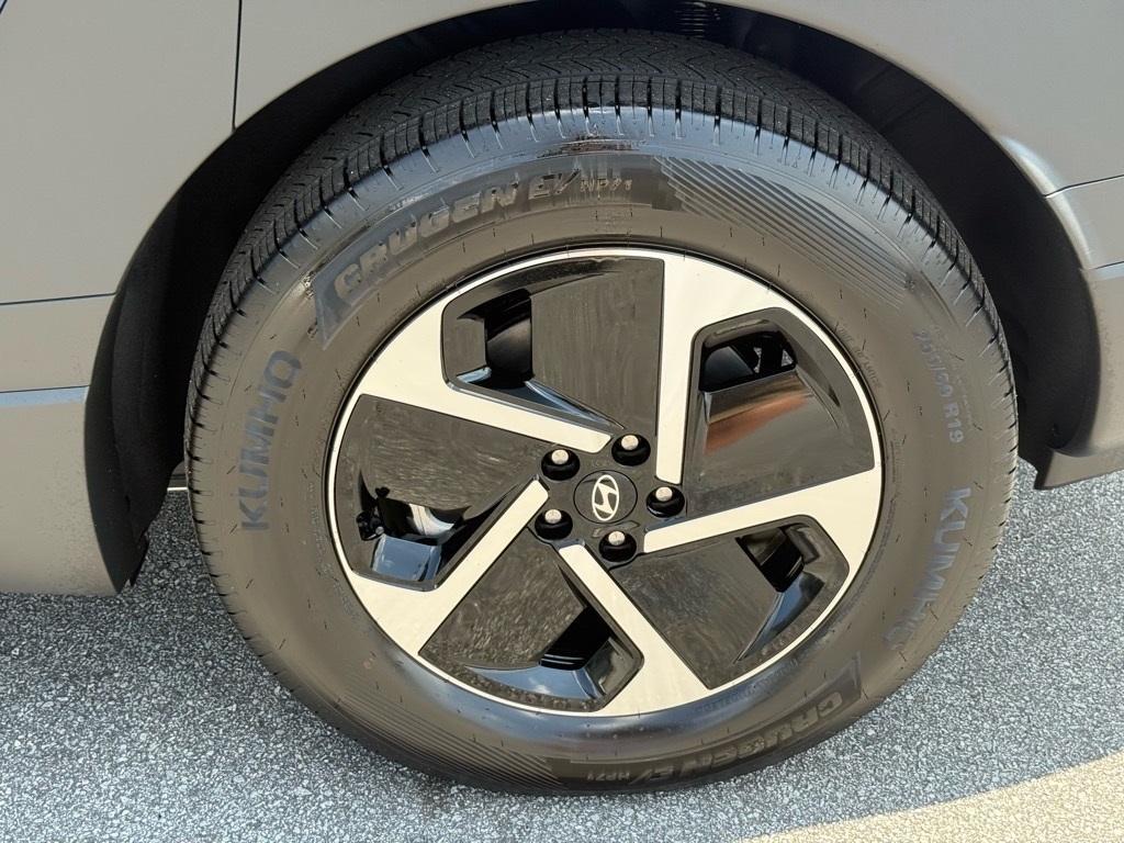 new 2026 Hyundai IONIQ 9 car, priced at $60,050