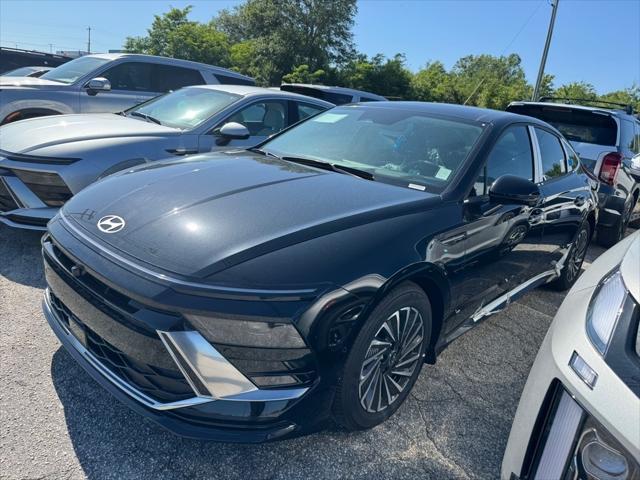 new 2025 Hyundai Sonata Hybrid car, priced at $38,542