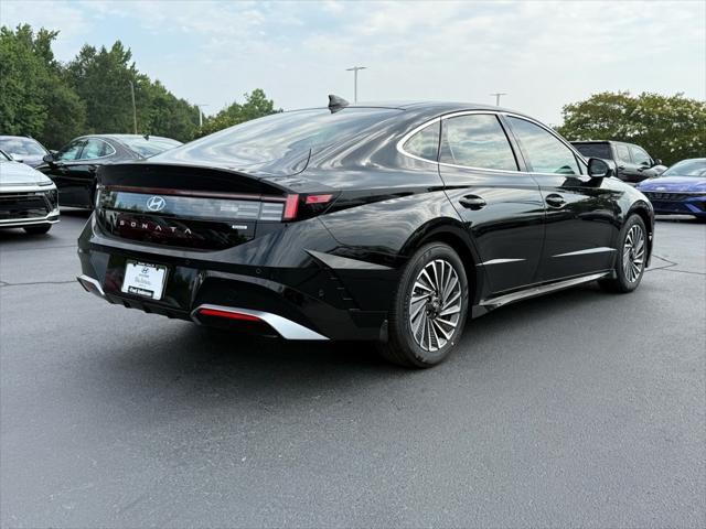 new 2025 Hyundai Sonata Hybrid car, priced at $38,542