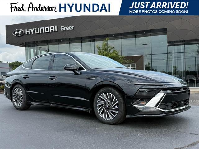 new 2025 Hyundai Sonata Hybrid car, priced at $38,542